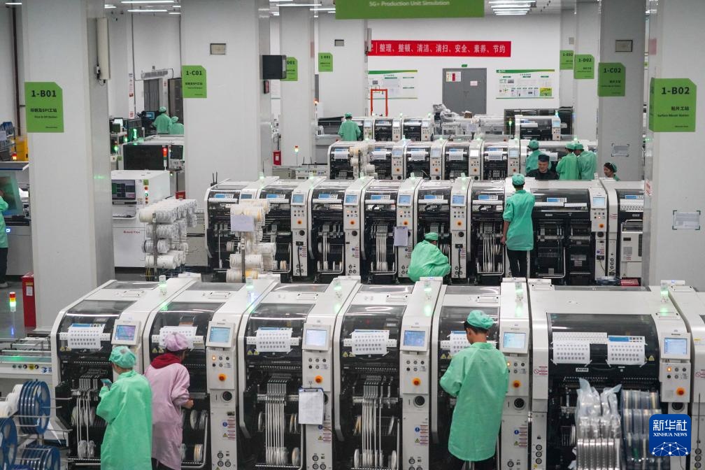 新时代中国调研行之看区域·西部篇丨“破圈”掘金海外市场 “西南造”加速出海 软件开发